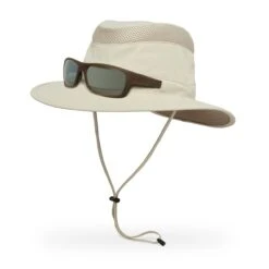 Sunday Afternoons Charter Hat -Suday afternoons charter hat cream front glasses ss20 2500px