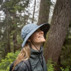 Sunday Afternoons Ultra Adventure Storm Hat -Suday afternoons ultra adventure hat woman lifestyle